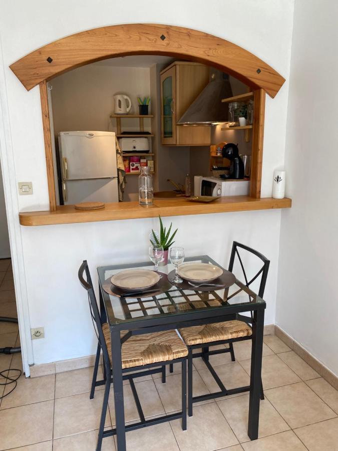 Appartement Cosy Avec Jardin Privatif Et Garage Фонтенбло Экстерьер фото